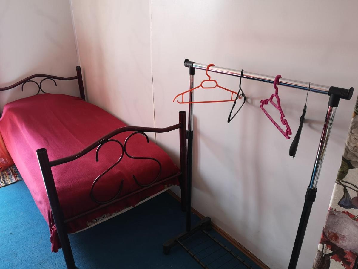 White Shino Hostel Gudauri Ruang foto