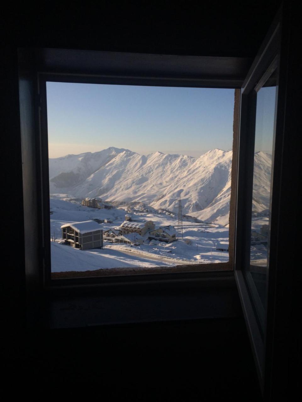 White Shino Hostel Gudauri Bagian luar foto